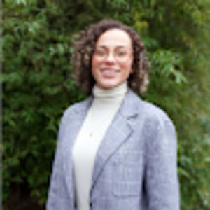 Meet your Posher, Isa